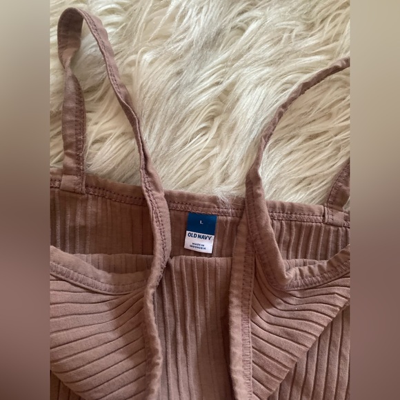 Like new super soft Old Navy taupe tank - Picture 3 of 3